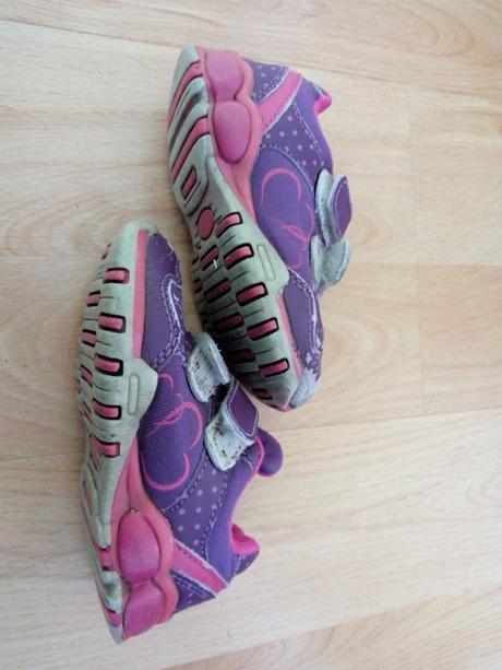 Svietiace botasky, kuniboo,23