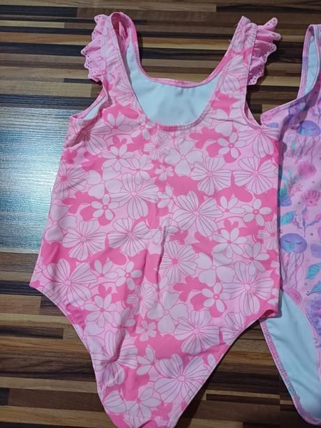 Dievcenske plavky, sinsay,122