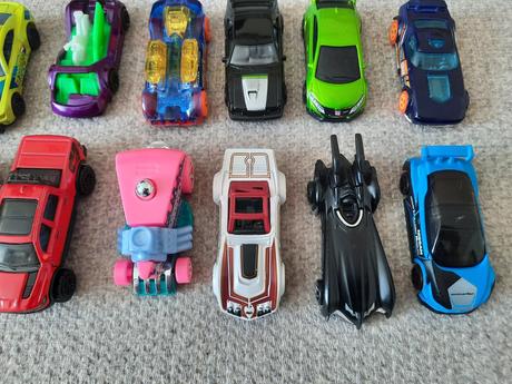 Autíčka hot wheels, 