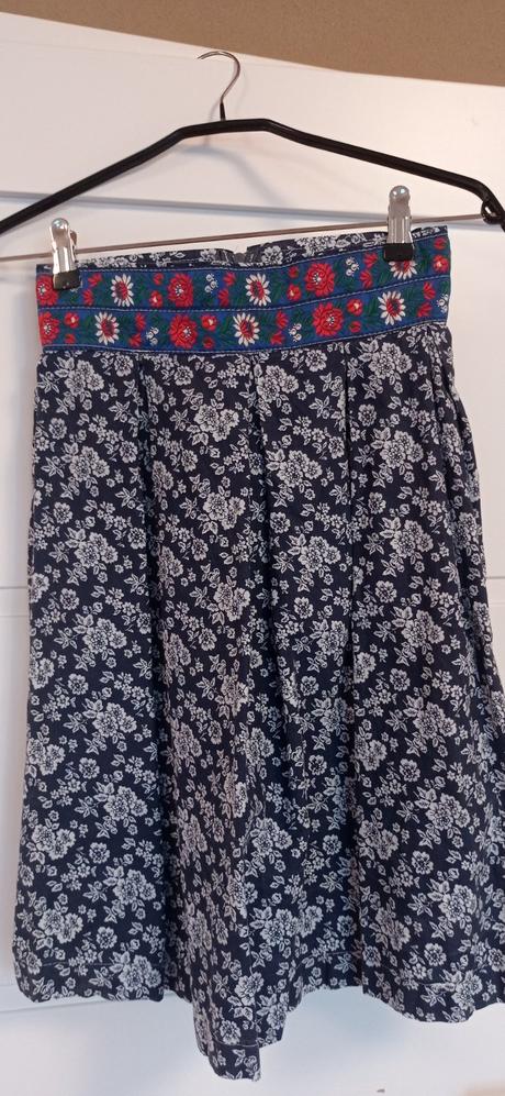 Folklórna sukňa z modrotlače, xs
