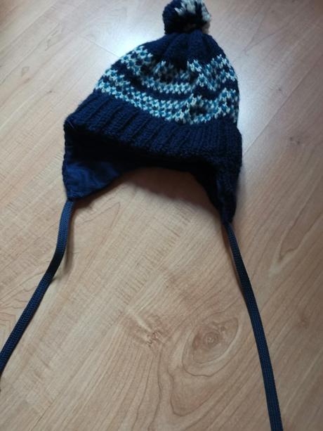 Tepla strikovana babkou ciapka, 116