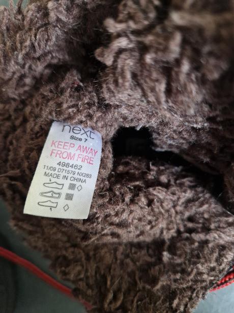 Snehule next, next,25