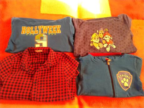 Skoro nove mikiny a kosela 128, 128