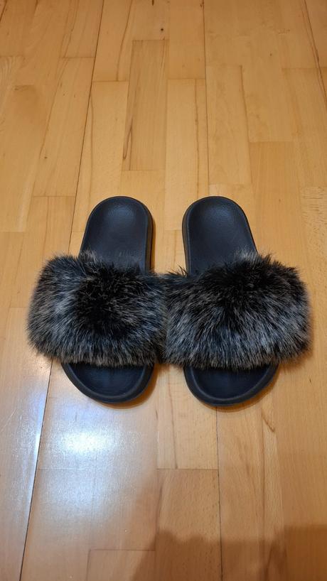 Kozusinove slapky, 40