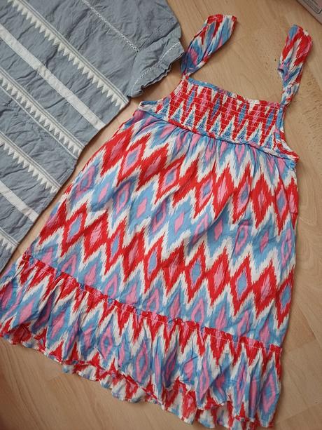 Farebné letné šaty, primark,122