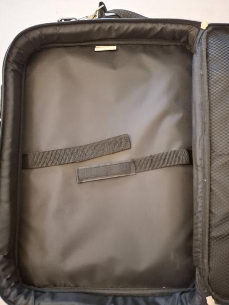 Nepremokavá odlahcena taska na notebook 44x33x7 cm, 