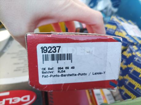 Náhradné diely do aut, 