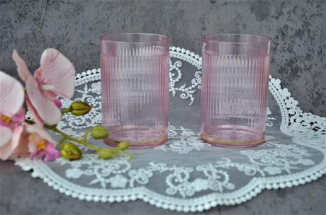 2x pohár na zubnú kefku,