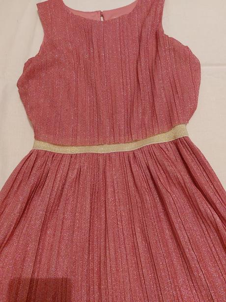 Šaty plisovane tu, tu,152