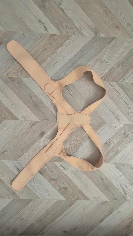 Korektor držania chrbta, l