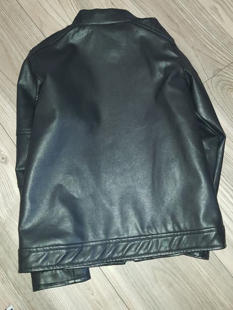 Koženka, sinsay,140