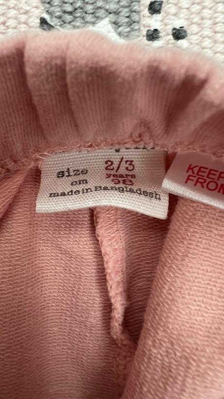 Tenke nohavice, zara,98
