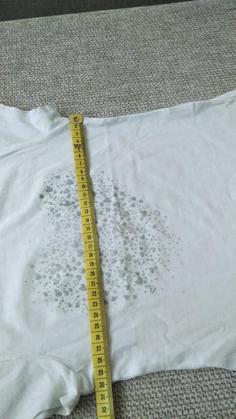 Biele tričko so srdiečkom, 116