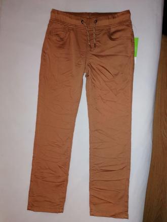 Chlapčenské nohavice, 128