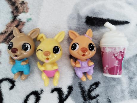 Fur real klokanica s babatkami, 