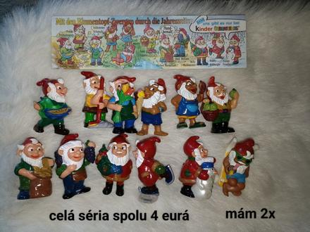Kinder hračky,