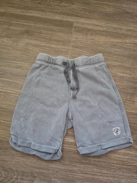 Šortky č.104, h&m,104