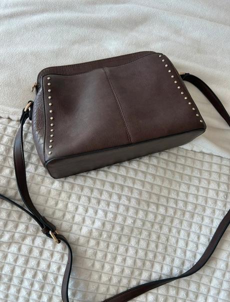 Hnedá kabelka, medicine