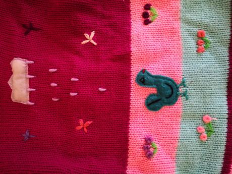 Pestrý svetrík dievča, 98