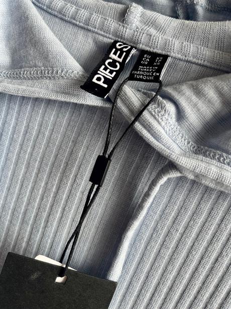 Pieces mikinka modrá vel.xs/s, s / xs