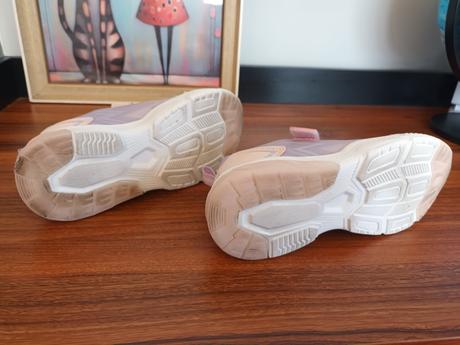 Dievčenské tenisky ccc, 32