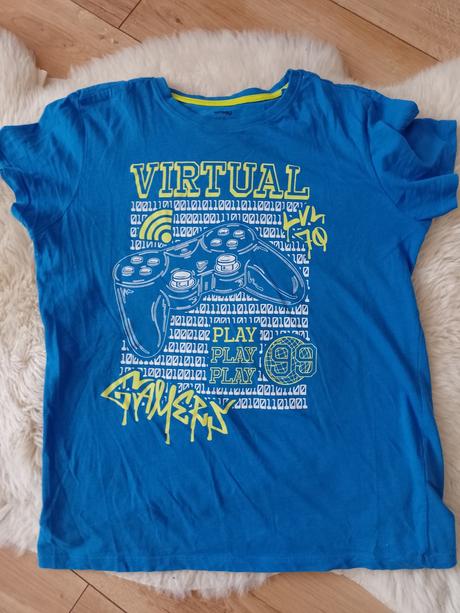 Tričká,top stav, reserved,152