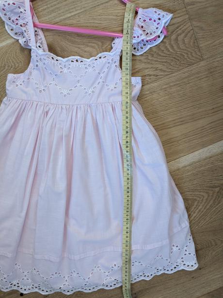 Romantické šaty, next,116