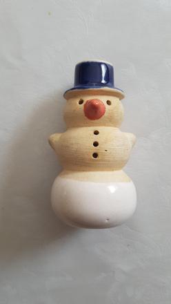 Keramicky snehuliak na vonny olej, 