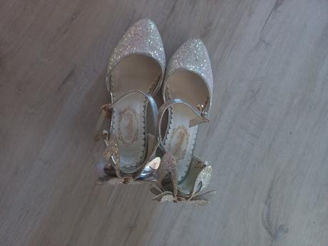 Dievčenské topánky, 29