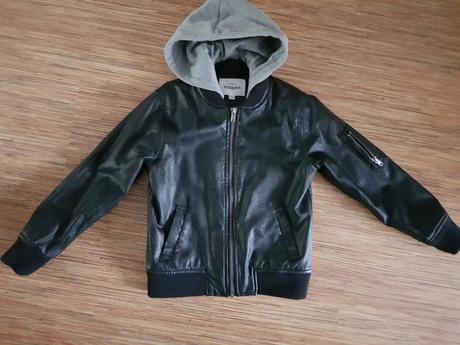 Kozenkova bunda s kapucou, kappahl,116