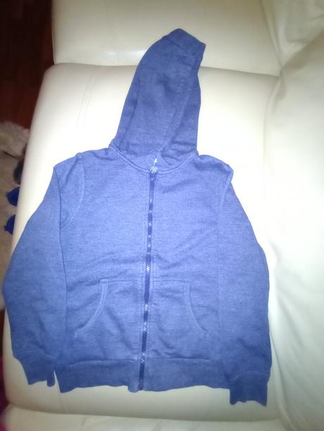 Ponúkam chlapčenskú mikinu, kik,134