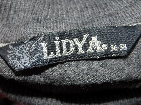 Velmi pekny trendy pulover, 36