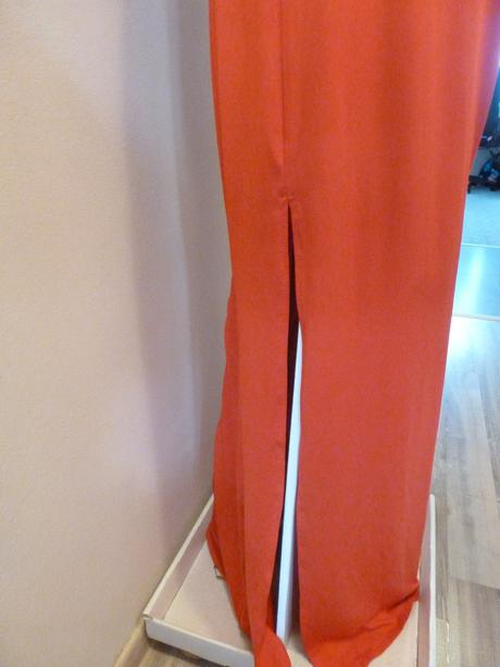 Elegantné sexi šaty,