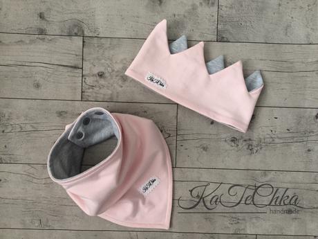 Krasna korunka s nakrcnikom, <50 - 158