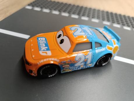 Autá cars,,21,, mcqueen zo série 2., 