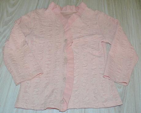 Volánikovy svetrík kardigán na 6-7 r., 122