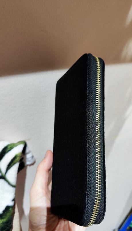 Zamatová peňaženka,