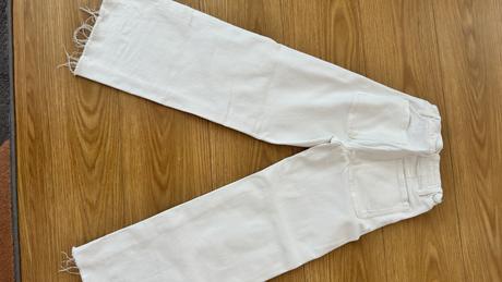 Biele široké rifle, zara,134