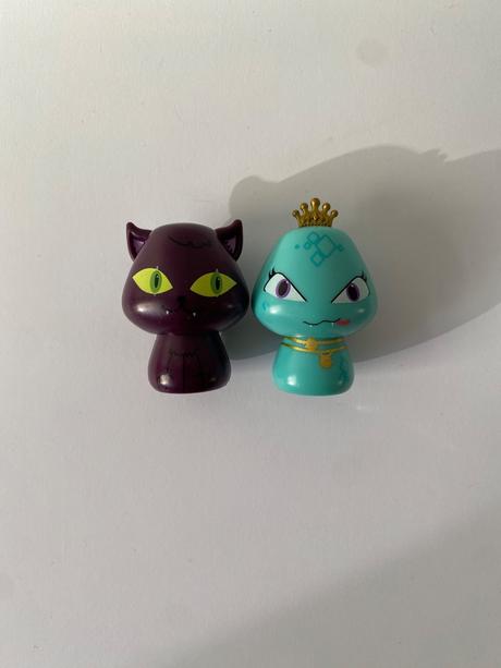 Monster high cross crescent & hisette,