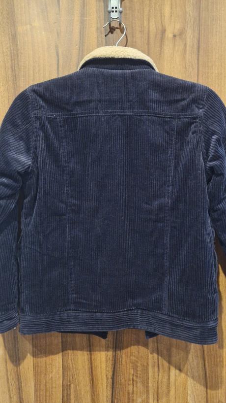 Bunda, reserved,140