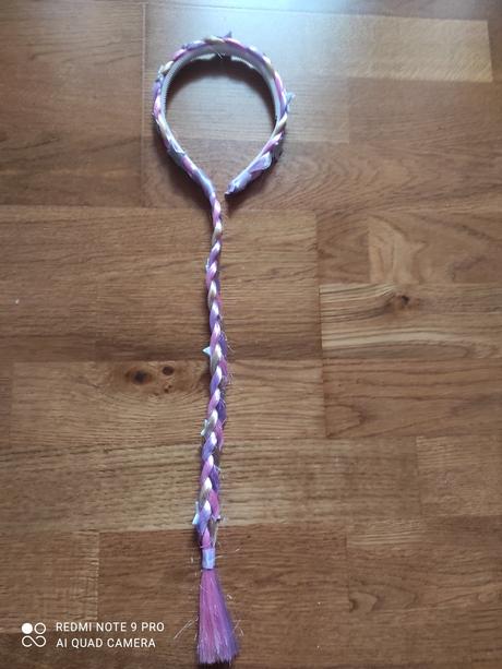 Čelenka s vrkočom takko, 