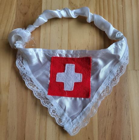 Čelenka sestrička, 