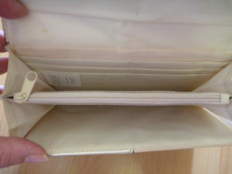 Peňaženka, atmosphere