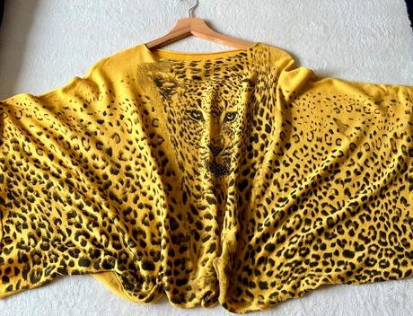 Dámsky sveter, pončo s leopardím motívom, s