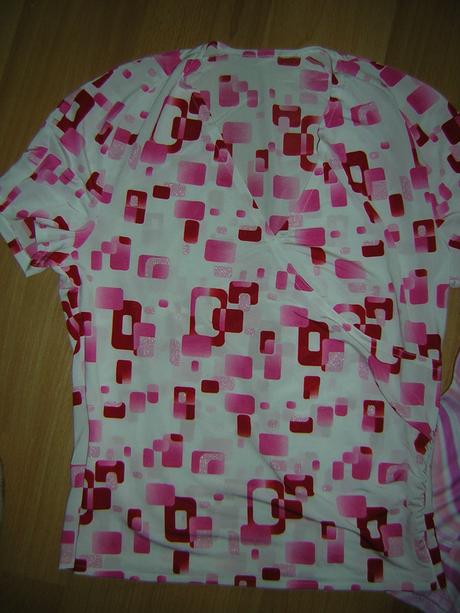 2 ks dámske tričká, s