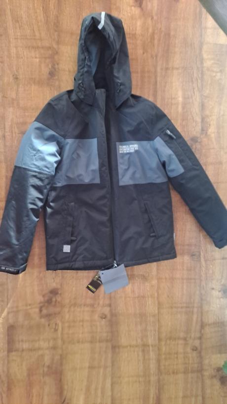 Bunda nova 164, c&a,164