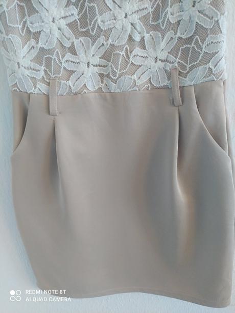 Krásne mini šaty, s