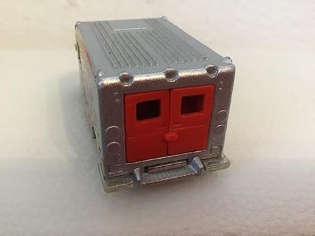 Hot whells ambulance, 