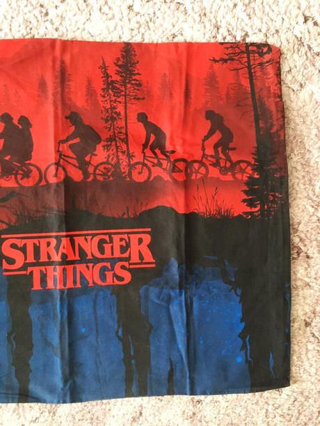 Obliečka na vankúš stranger things, šírka (cm): 70,dĺžka (cm): 80