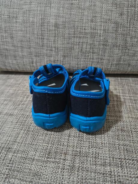 Papučky nazo, nazo,19